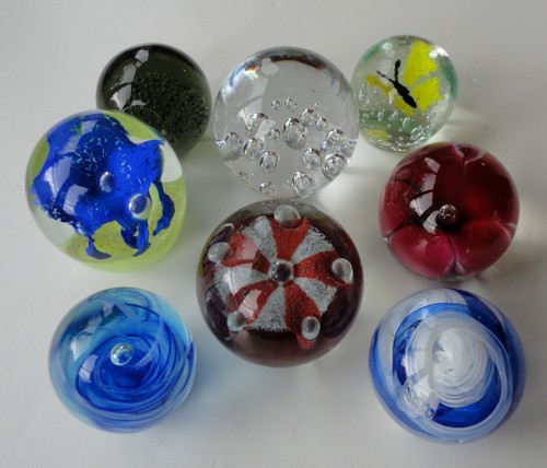 Modern art glass paperweight - 7,