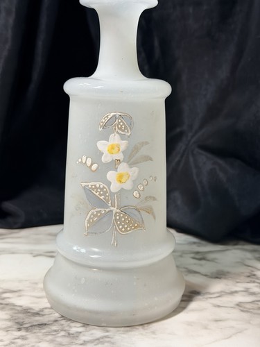 Antique bristol white - antique, satin