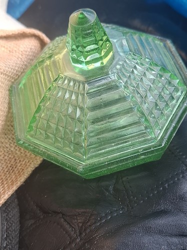 Green glass trinket - green, reich