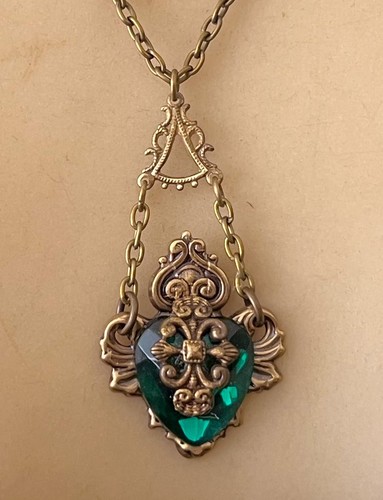 Vintage heart necklace brass - heart,