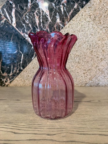 Antique pilgrim art fluted - pilgrim,