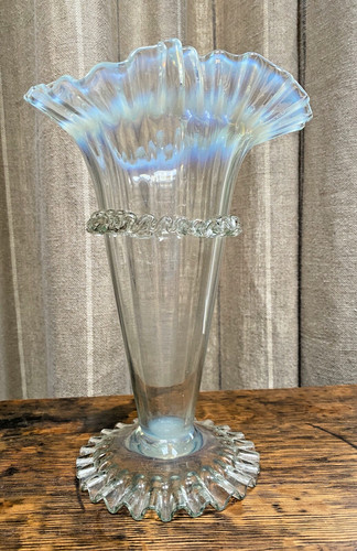 Antique hand blown vaseline - ,